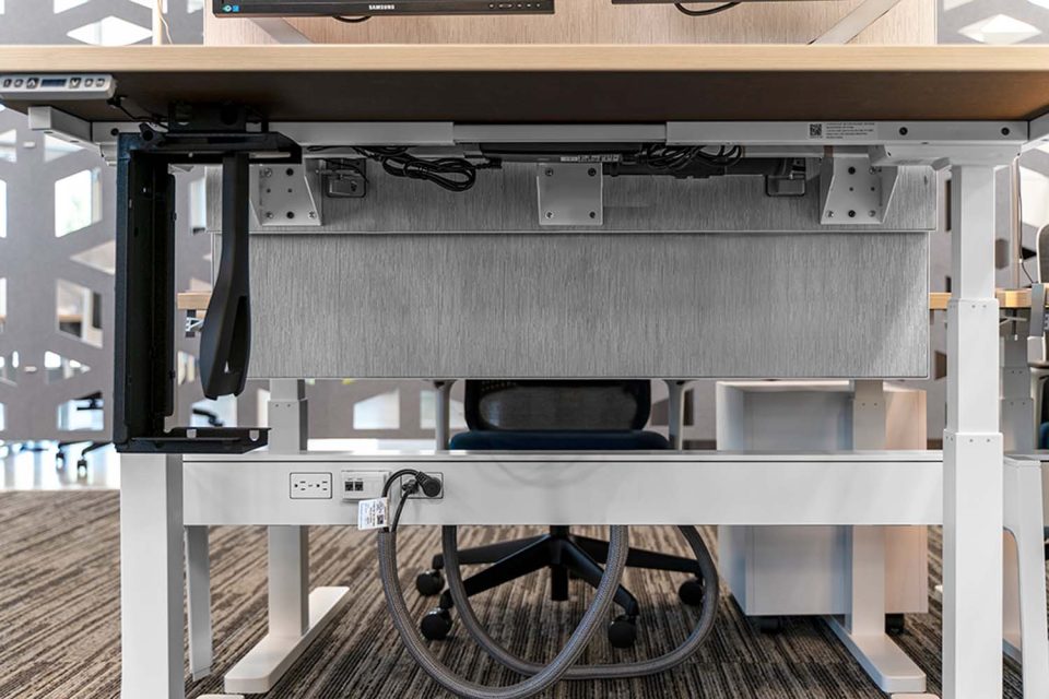 Adjustable-Height-Desk-Power-and-Cable-Management